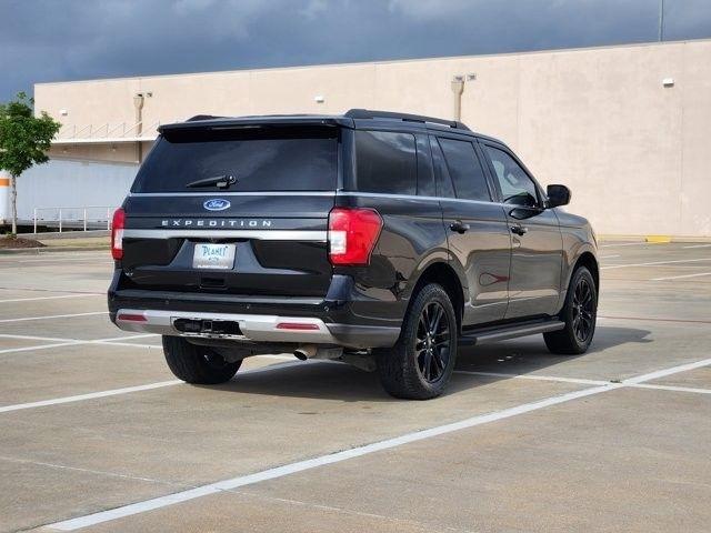 Ford Expedition XLT 2024