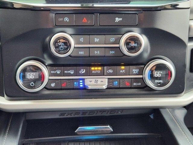 Ford Expedition XLT 2024