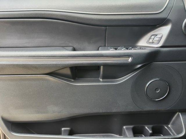 Ford Expedition XLT 2024