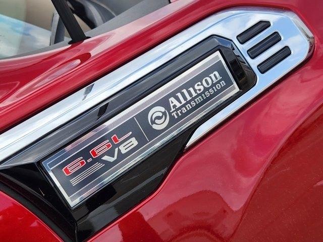 GMC Sierra 2500HD SLT Crew Cab 4WD 2024