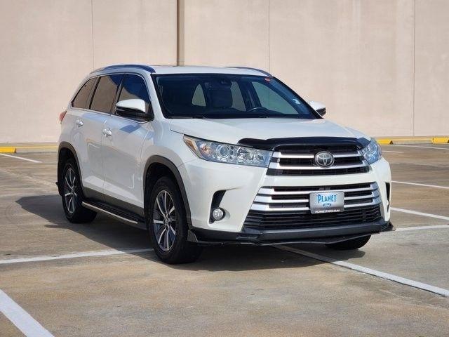 Toyota Highlander SE FWD V6 2019