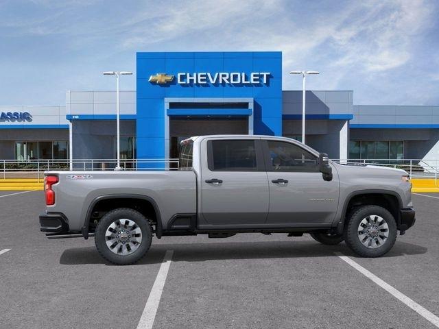 Chevrolet Silverado 2500HD Custom Crew Cab Long Box 4WD 2026