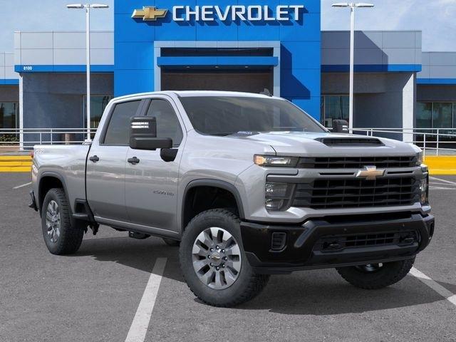 Chevrolet Silverado 2500HD Custom Crew Cab Long Box 4WD 2026