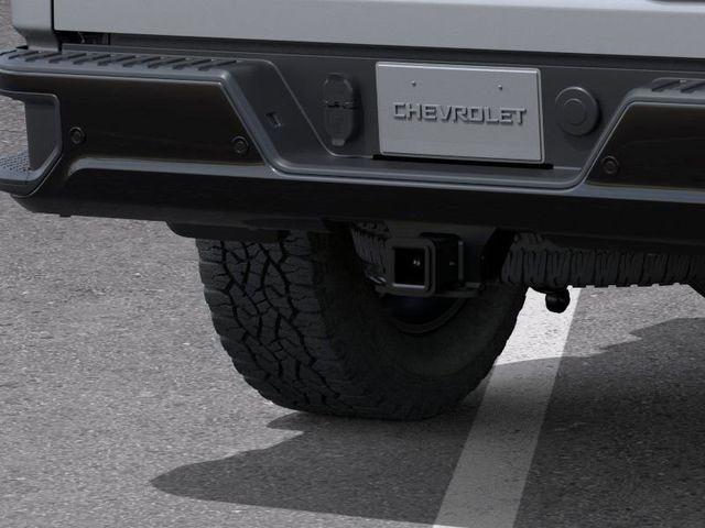 Chevrolet Silverado 2500HD Custom Crew Cab Long Box 4WD 2026