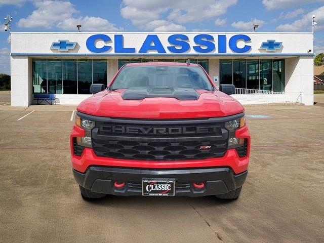 Chevrolet Silverado 1500 Trail Boss Custom Crew Cab 4WD 2023