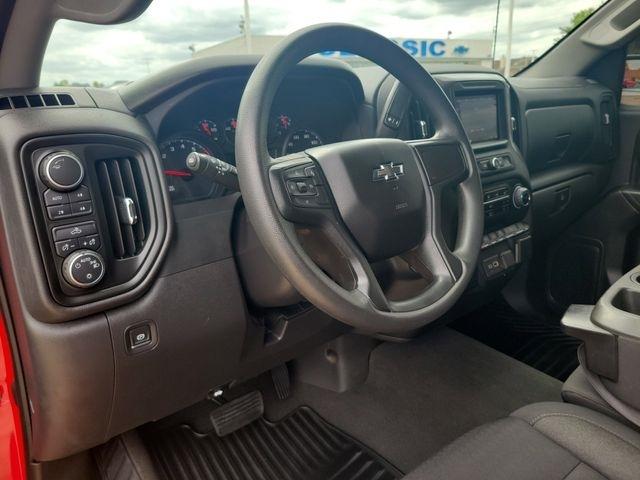 Chevrolet Silverado 1500 Trail Boss Custom Crew Cab 4WD 2023