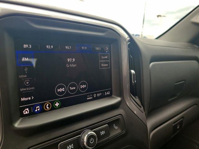 Chevrolet Silverado 1500 Trail Boss Custom Crew Cab 4WD 2023