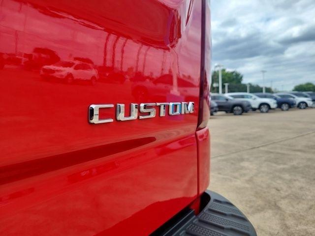Chevrolet Silverado 1500 Trail Boss Custom Crew Cab 4WD 2023
