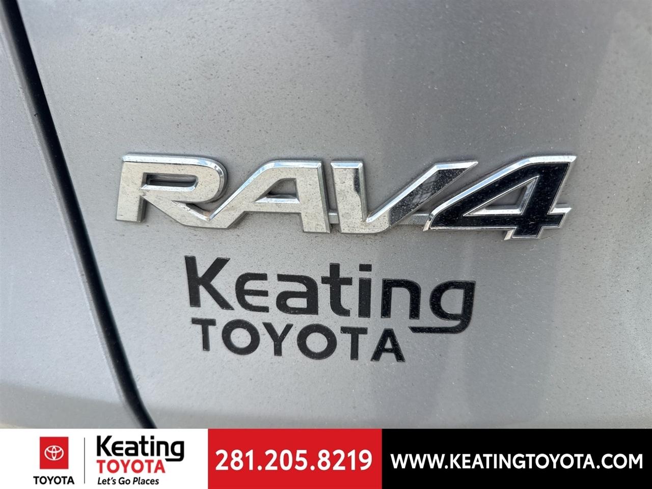 Toyota RAV4 XLE Premium AWD 2024