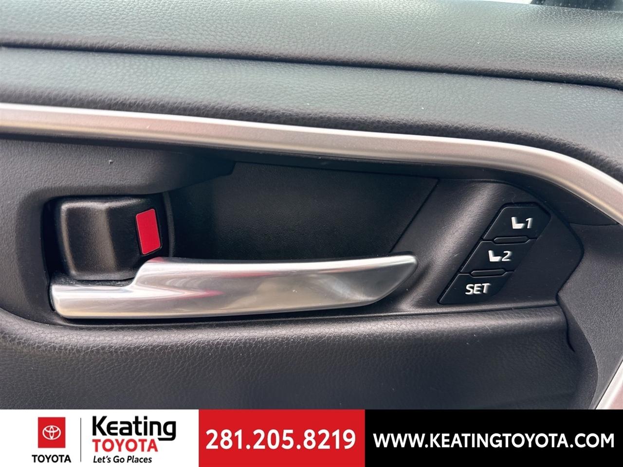 Toyota RAV4 XLE Premium AWD 2024