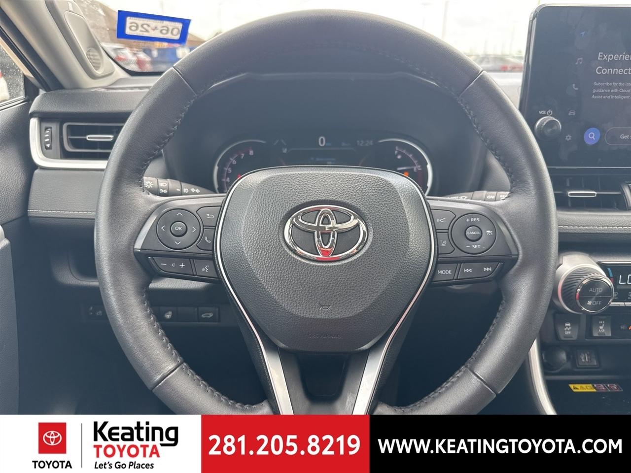 Toyota RAV4 XLE Premium AWD 2024