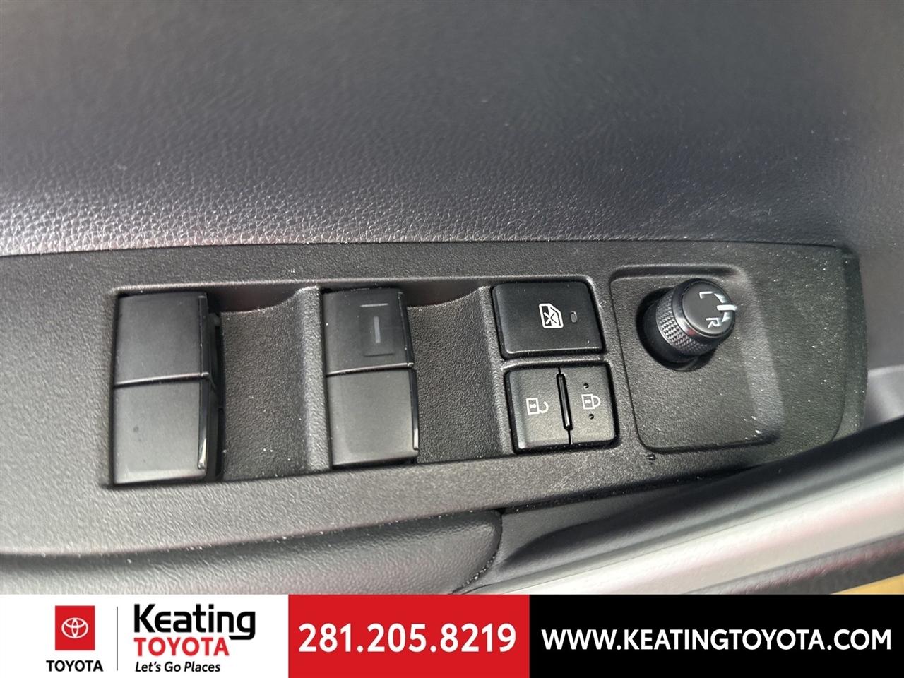 Toyota Corolla Cross XSE AWD 2025