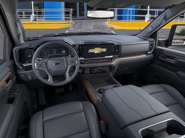 Chevrolet Silverado 2500HD LT Crew Cab Long Box 4WD 2026