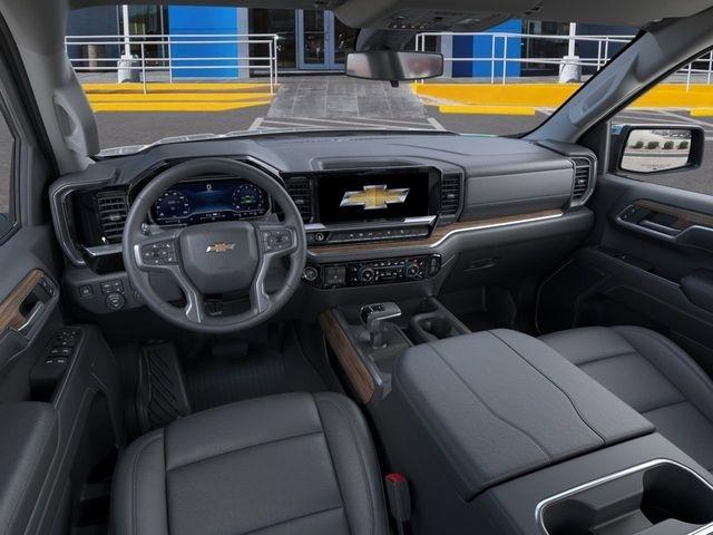 Chevrolet Silverado 1500 LT Crew Cab 4WD 2026