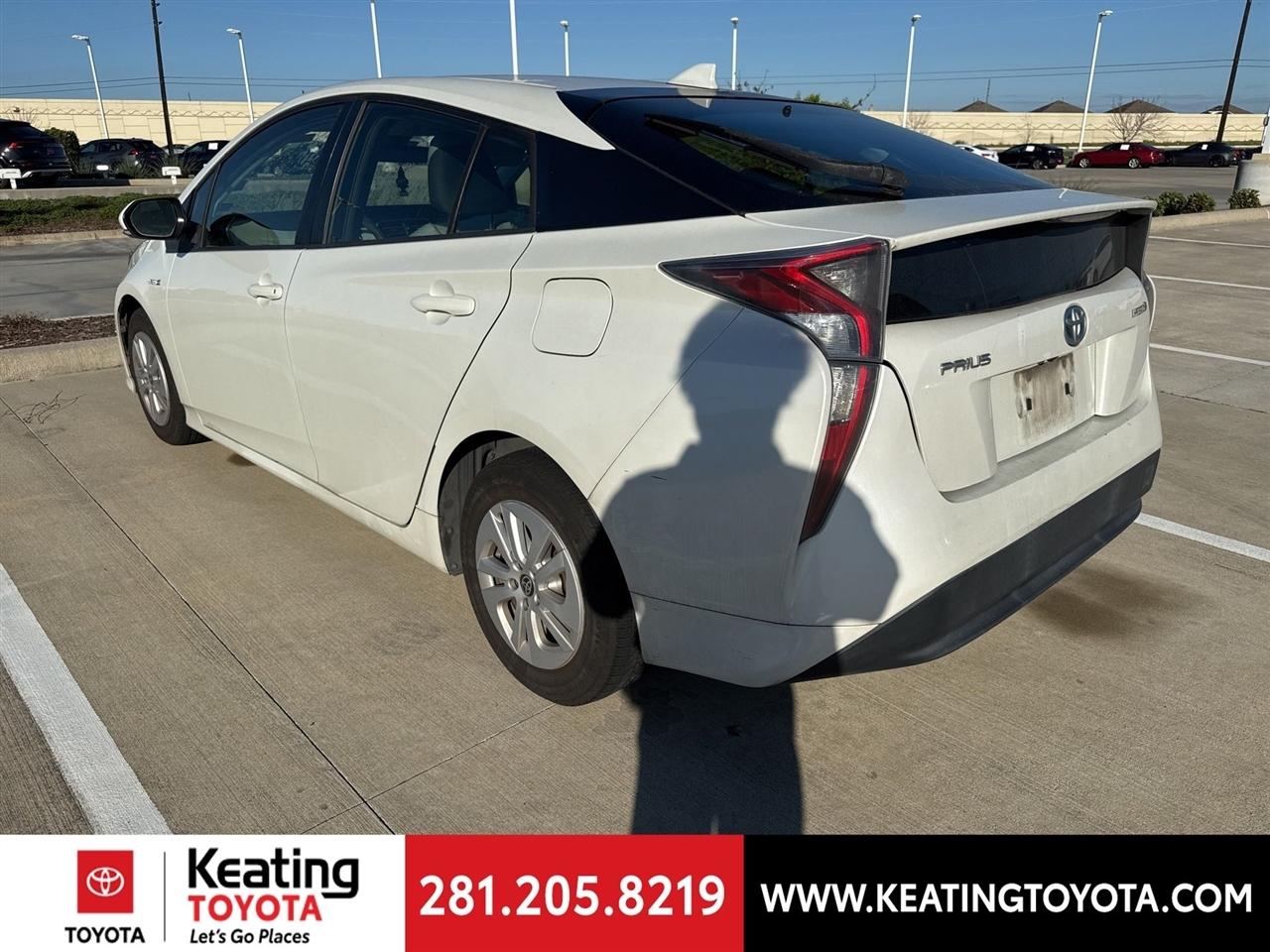 Toyota Prius Two 2017