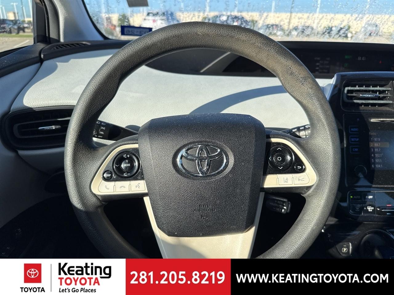 Toyota Prius Two 2017