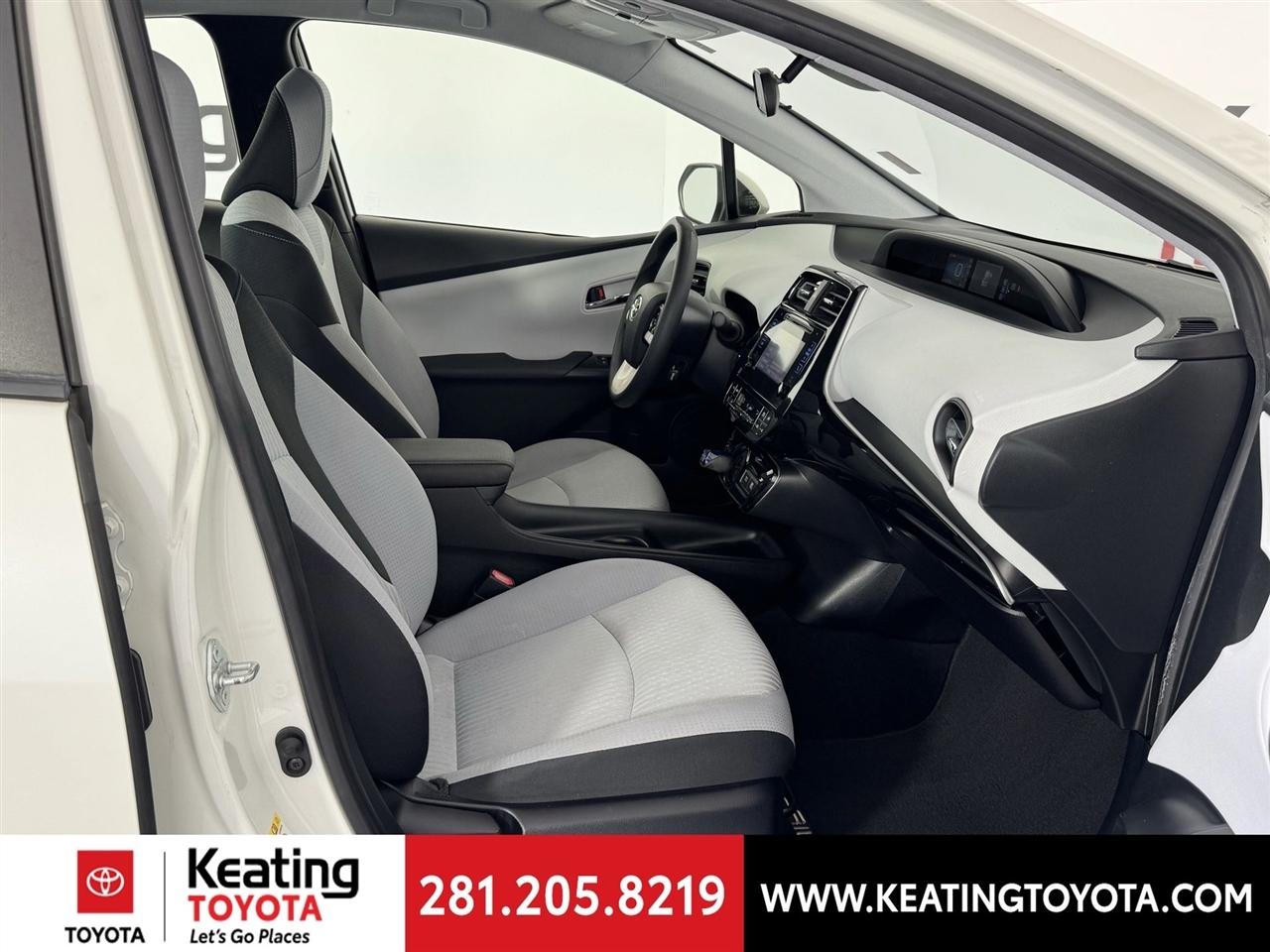 Toyota Prius Two 2017