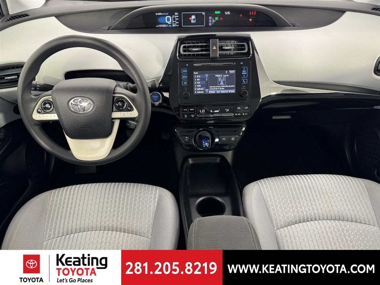 Toyota Prius Two 2017