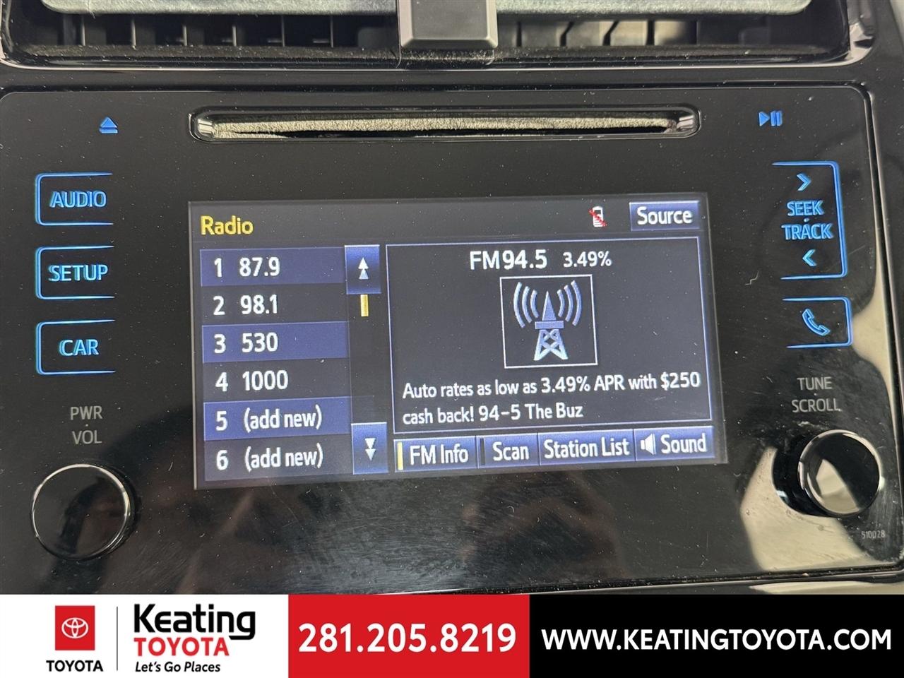 Toyota Prius Two 2017