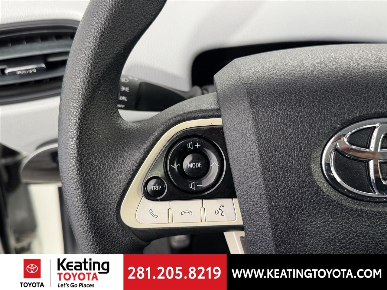 Toyota Prius Two 2017