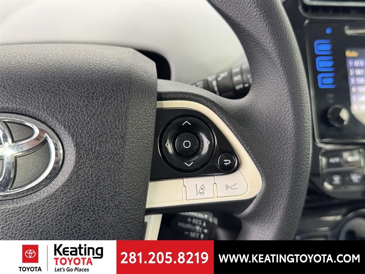 Toyota Prius Two 2017