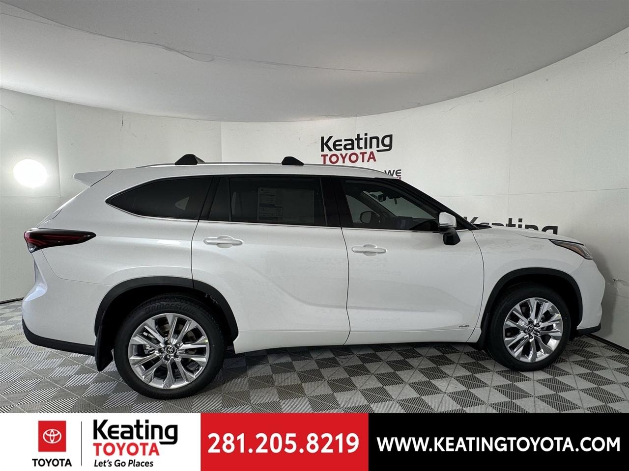 Toyota Highlander Hybrid Limited AWD 2026