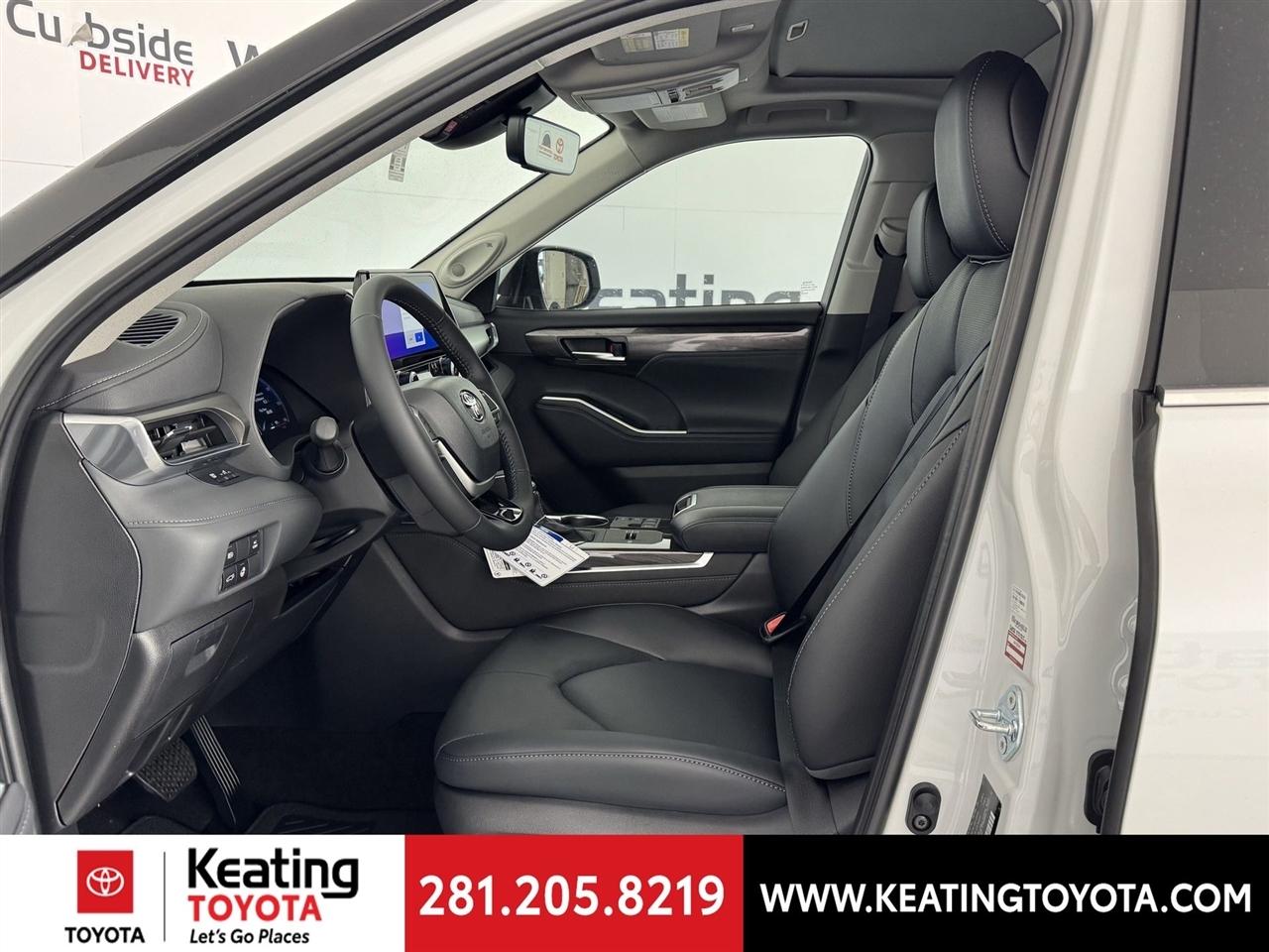 Toyota Highlander Hybrid Limited AWD 2026