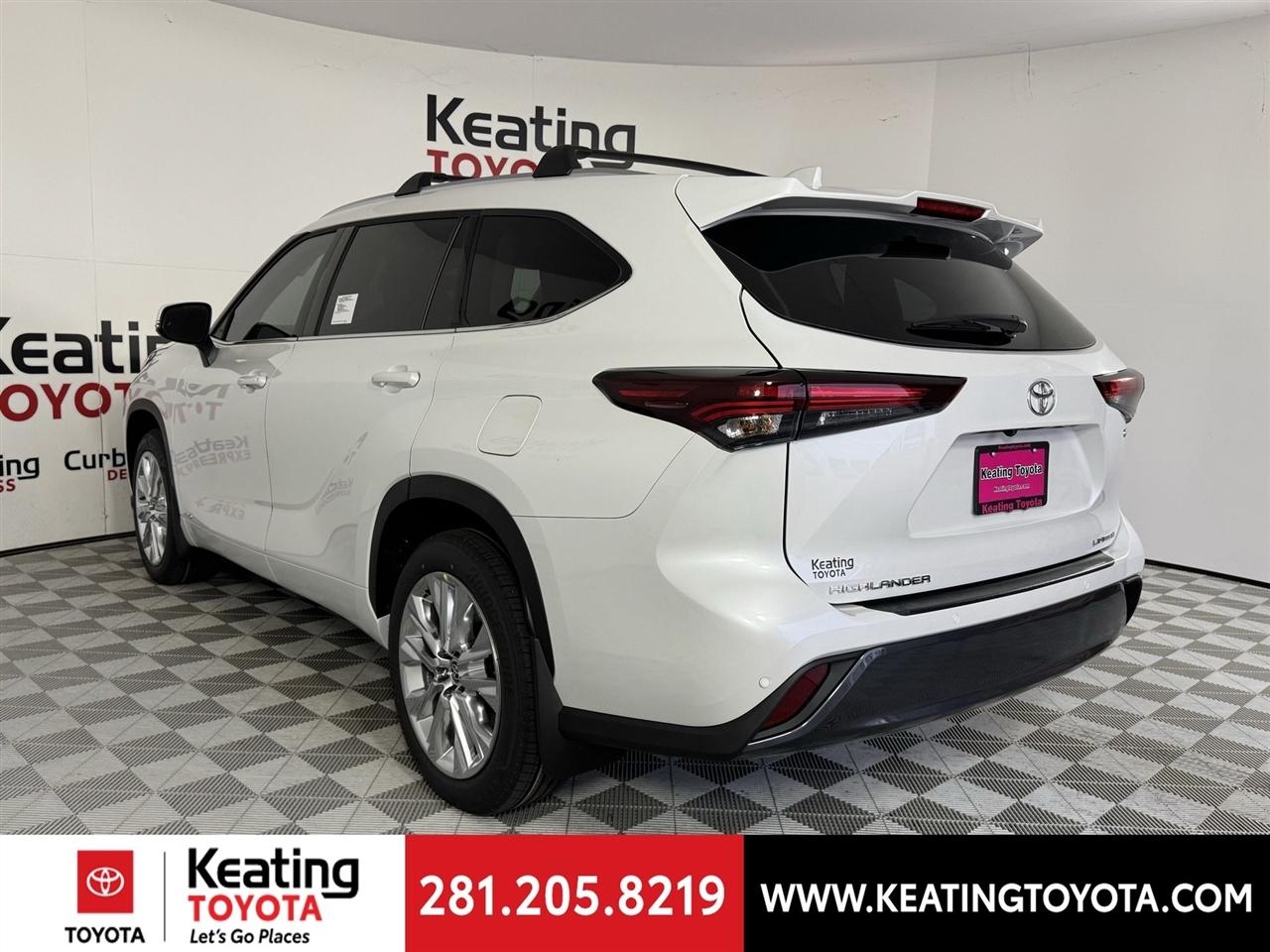 Toyota Highlander Hybrid Limited AWD 2026