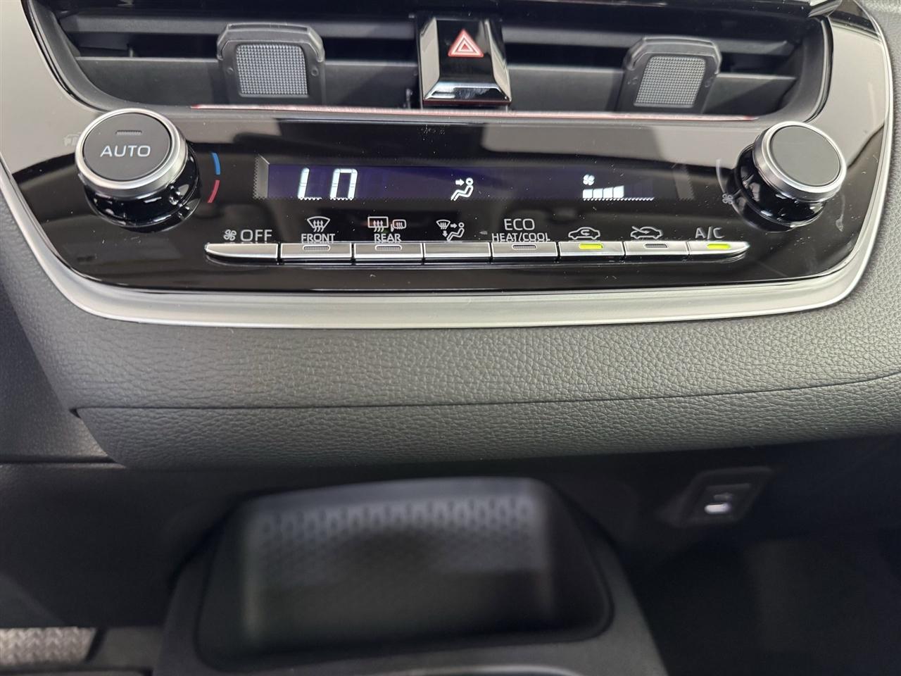 Toyota Corolla LE 2026