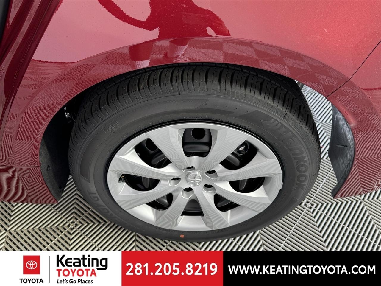 Toyota Corolla LE 2026