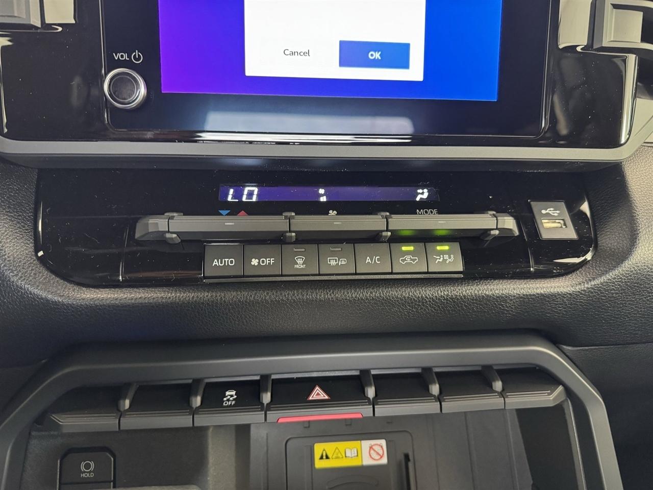 Toyota Tundra SR CrewMax 2WD 2026