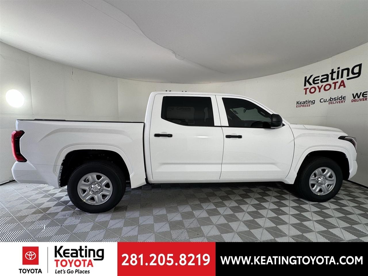 Toyota Tundra SR CrewMax 2WD 2026