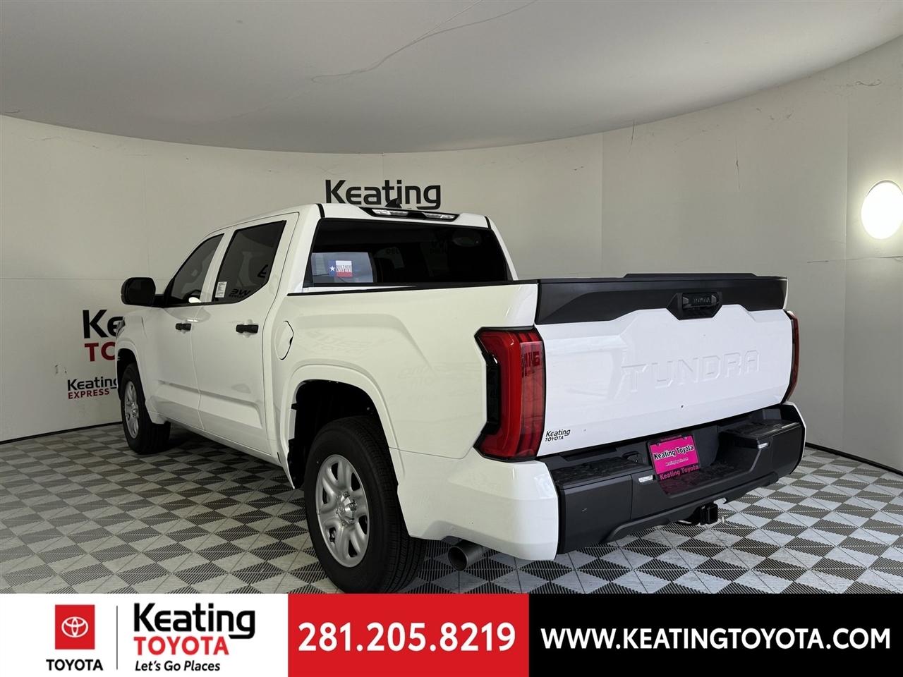 Toyota Tundra SR CrewMax 2WD 2026