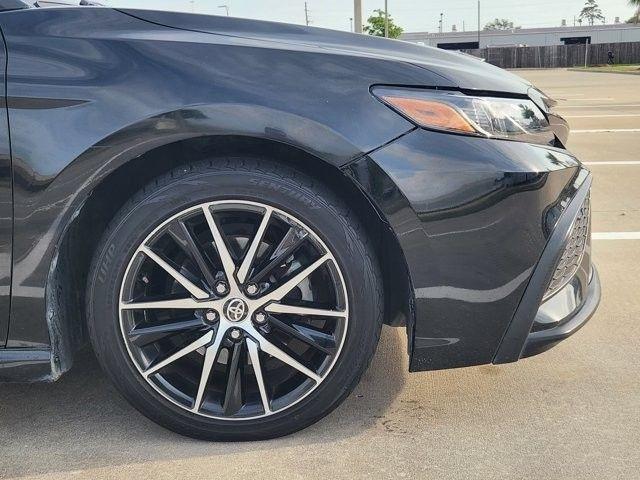 Toyota Camry SE 2022