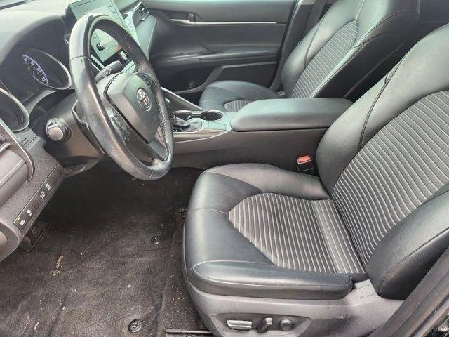 Toyota Camry SE 2022