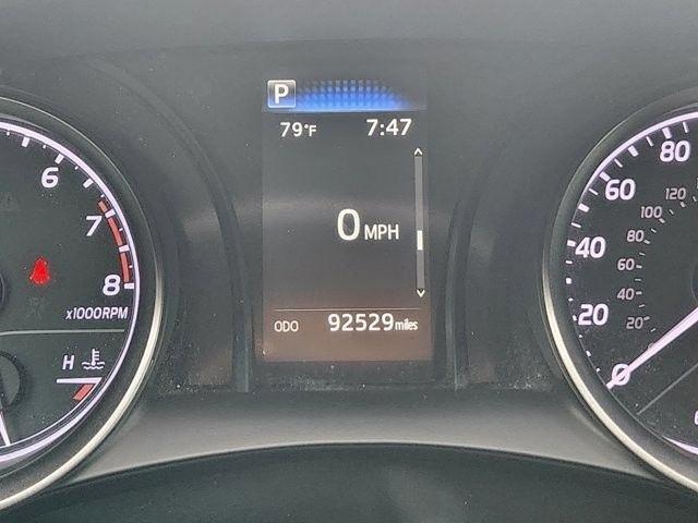 Toyota Camry SE 2022