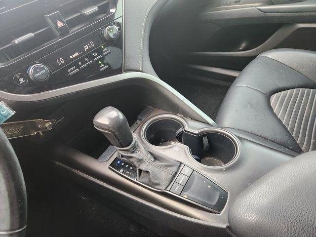 Toyota Camry SE 2022