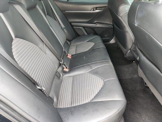 Toyota Camry SE 2022