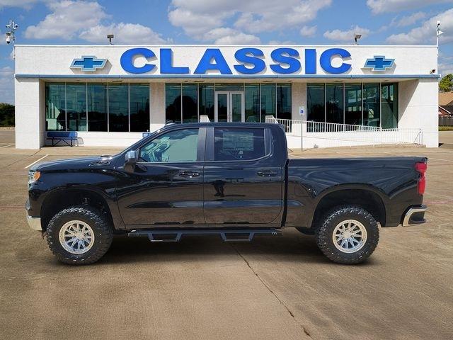 Chevrolet Silverado 1500 LT Crew Cab 4WD 2026