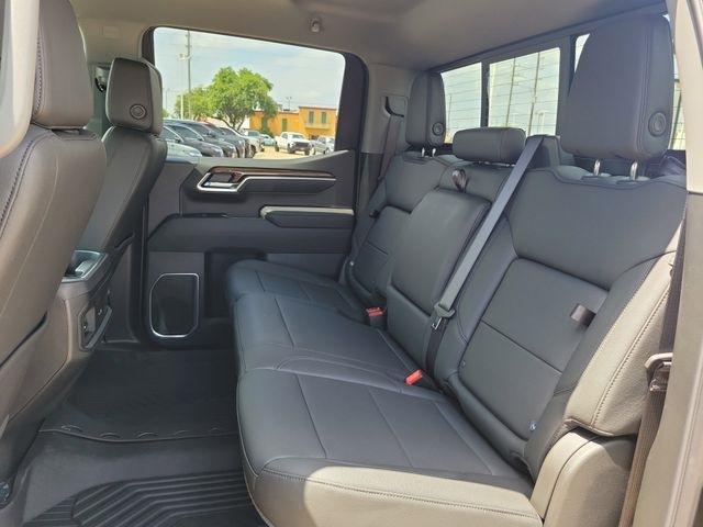Chevrolet Silverado 1500 LT Crew Cab 4WD 2026