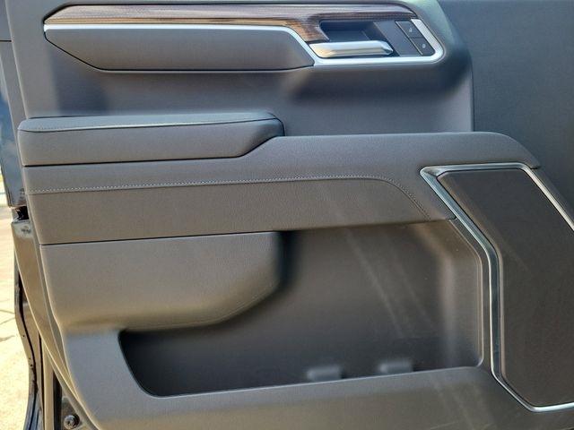 Chevrolet Silverado 1500 LT Crew Cab 4WD 2026
