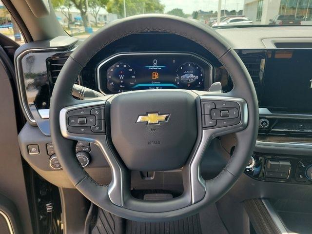 Chevrolet Silverado 1500 LT Crew Cab 4WD 2026