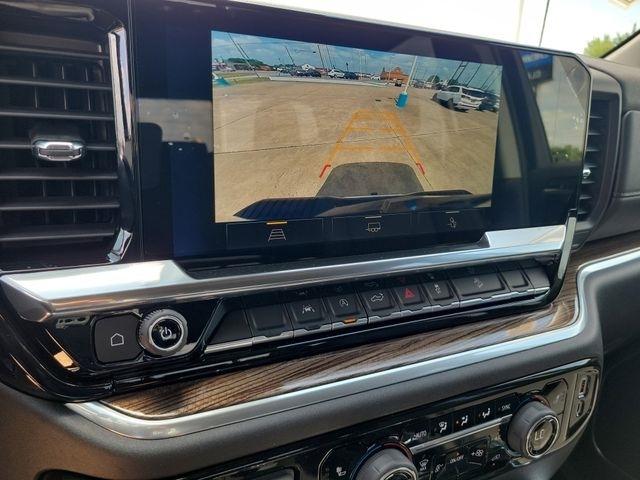 Chevrolet Silverado 1500 LT Crew Cab 4WD 2026