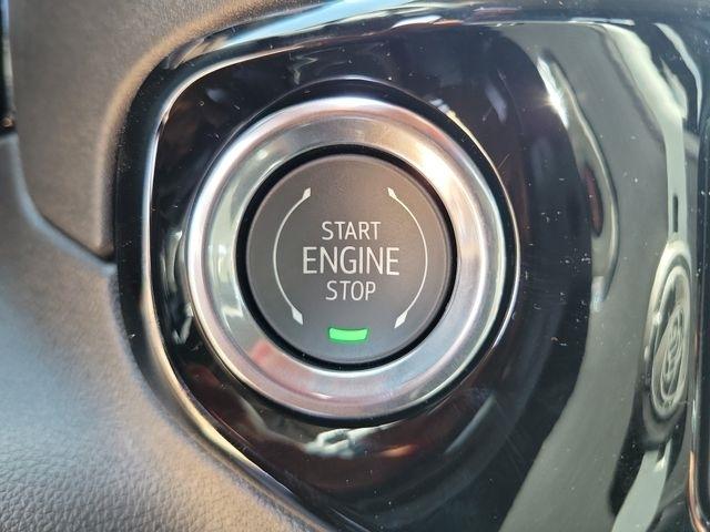 Chevrolet Silverado 1500 LT Crew Cab 4WD 2026