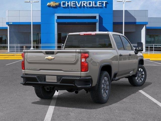 Chevrolet Silverado 2500HD Custom Crew Cab Long Box 4WD 2026
