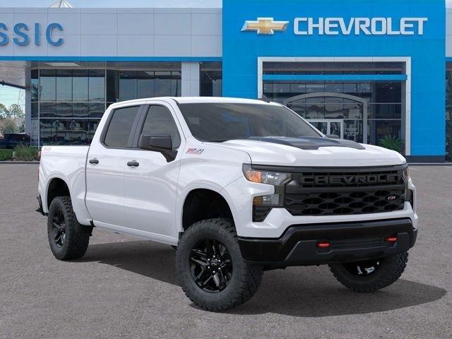 Chevrolet Silverado 1500 Trail Boss Custom Crew Cab 4WD 2026
