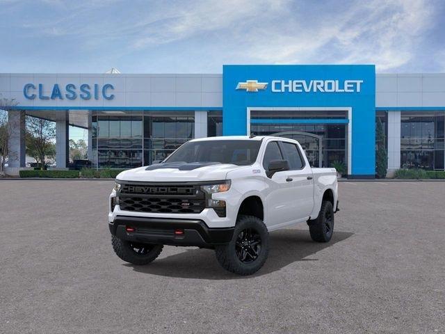 Chevrolet Silverado 1500 Trail Boss Custom Crew Cab 4WD 2026
