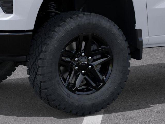 Chevrolet Silverado 1500 Trail Boss Custom Crew Cab 4WD 2026