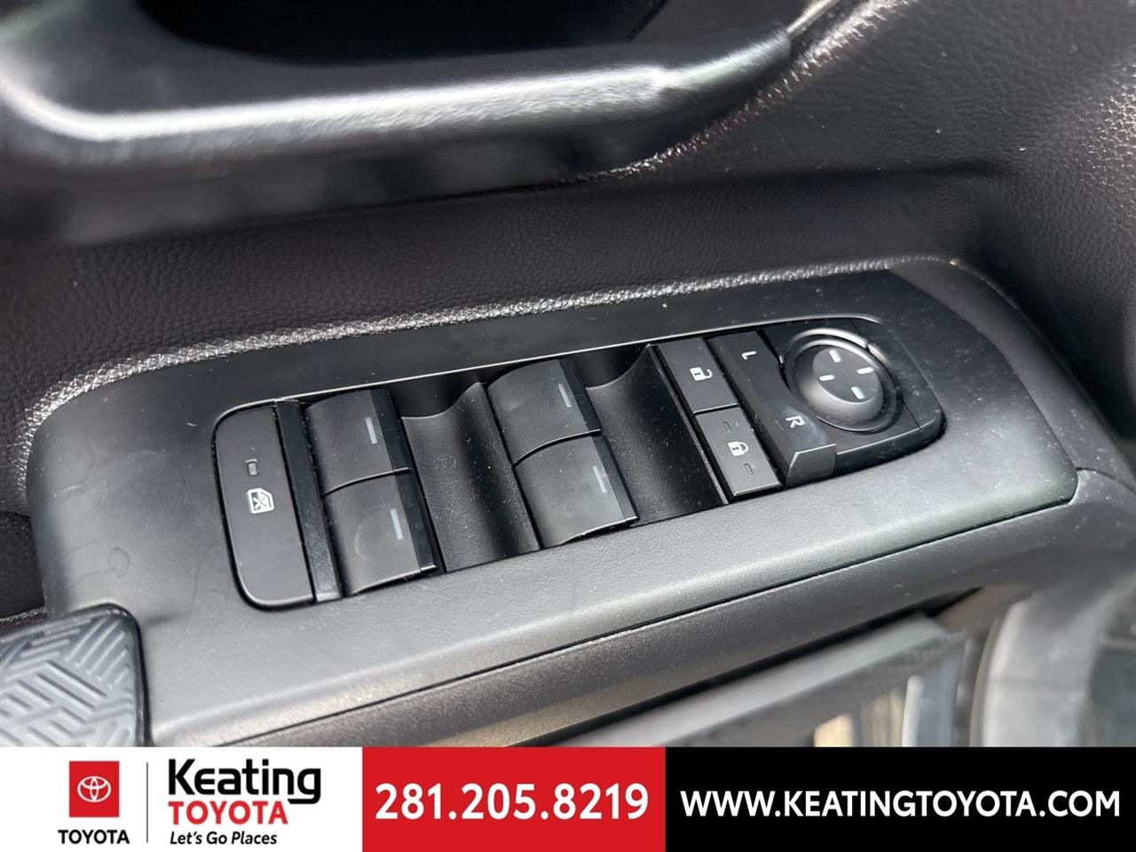 Toyota Tacoma SR Double Cab 4WD 2025