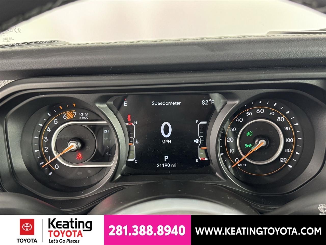 Jeep Wrangler Sahara 2025